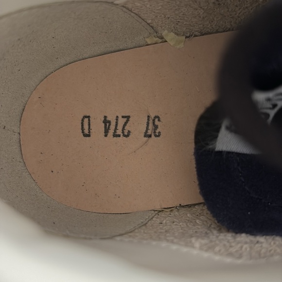 New Golden Goose Navy Mid Star Sneakers - Picture 13 of 16